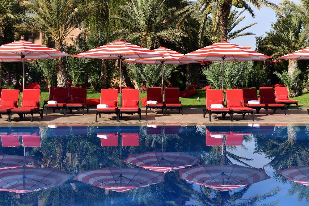 Moevenpick Hotel Mansour Eddahbi Marrakech Marrakesh Esterno foto The pool at the hotel
