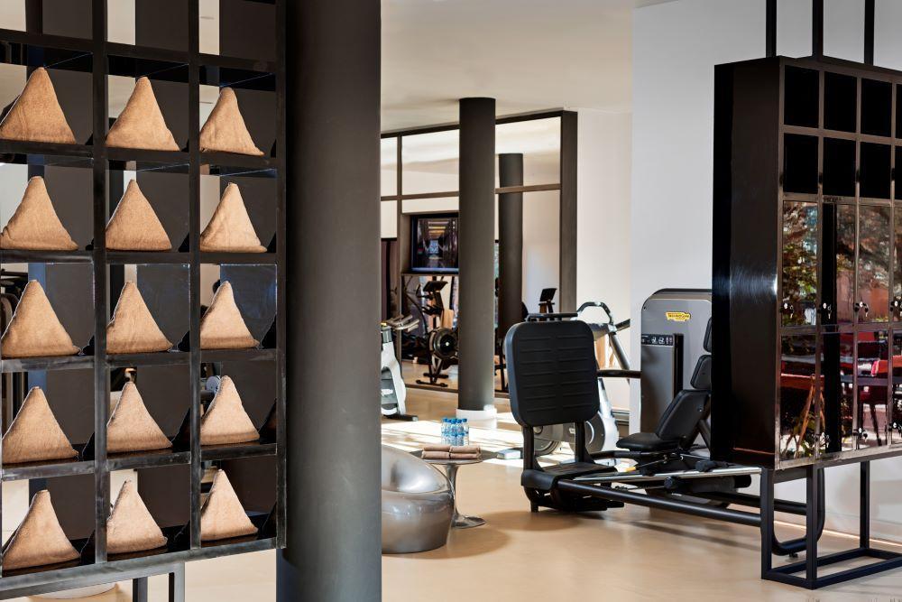 Moevenpick Hotel Mansour Eddahbi Marrakech Marrakesh Esterno foto The gym at The Dorchester